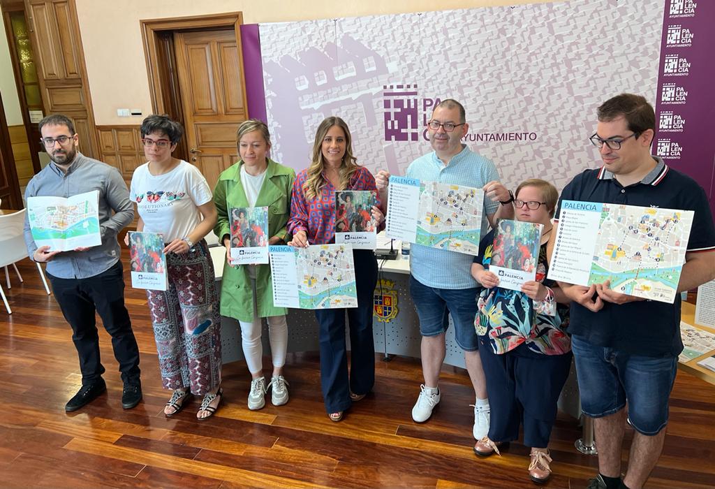 El Ayuntamiento de Palencia presenta el primer mapa turístico en braille para personas con discapacidad visual y una guía de la ciudad inclusiva adaptada a lectura fácil en una firme apuesta por la accesibilidad