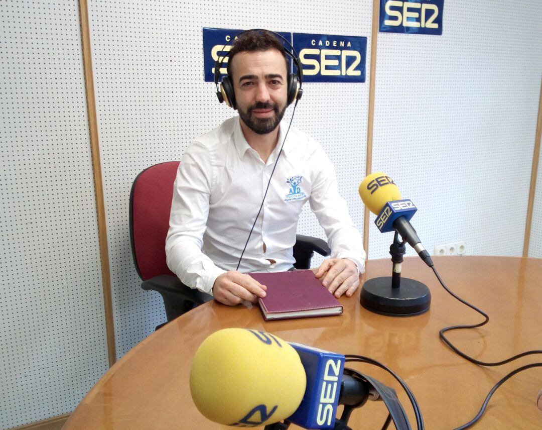 Alberto Blanco en los estudios de SER Vegas Altas