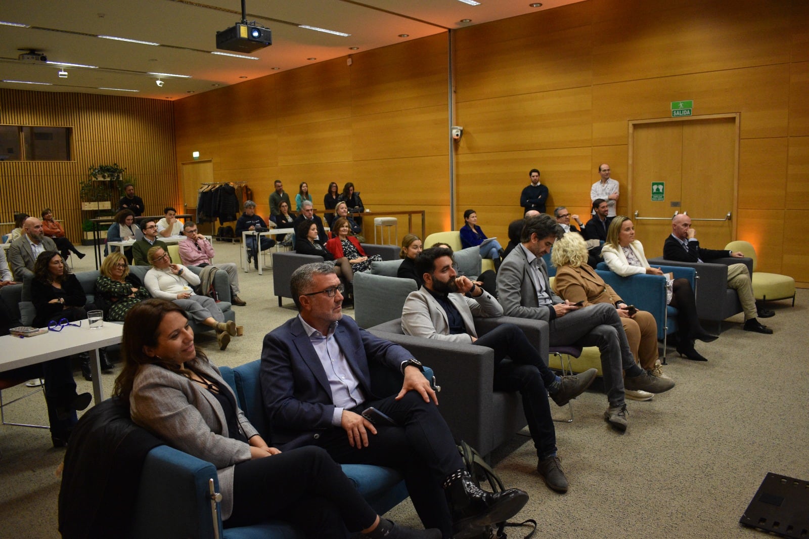 Ediles que integran el consejo de administración del Palacio de Congresos de València, durante la presentación del Plan de Actuaciones para 2024