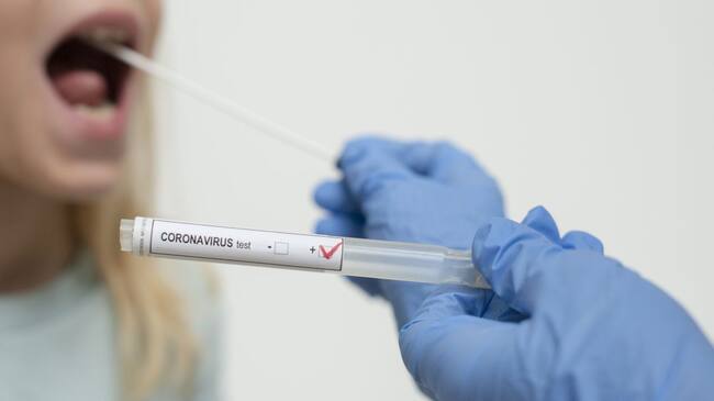 Las pruebas han confirmado trece casos positivos en L'Alcoià y El Comtat en los últimos días.