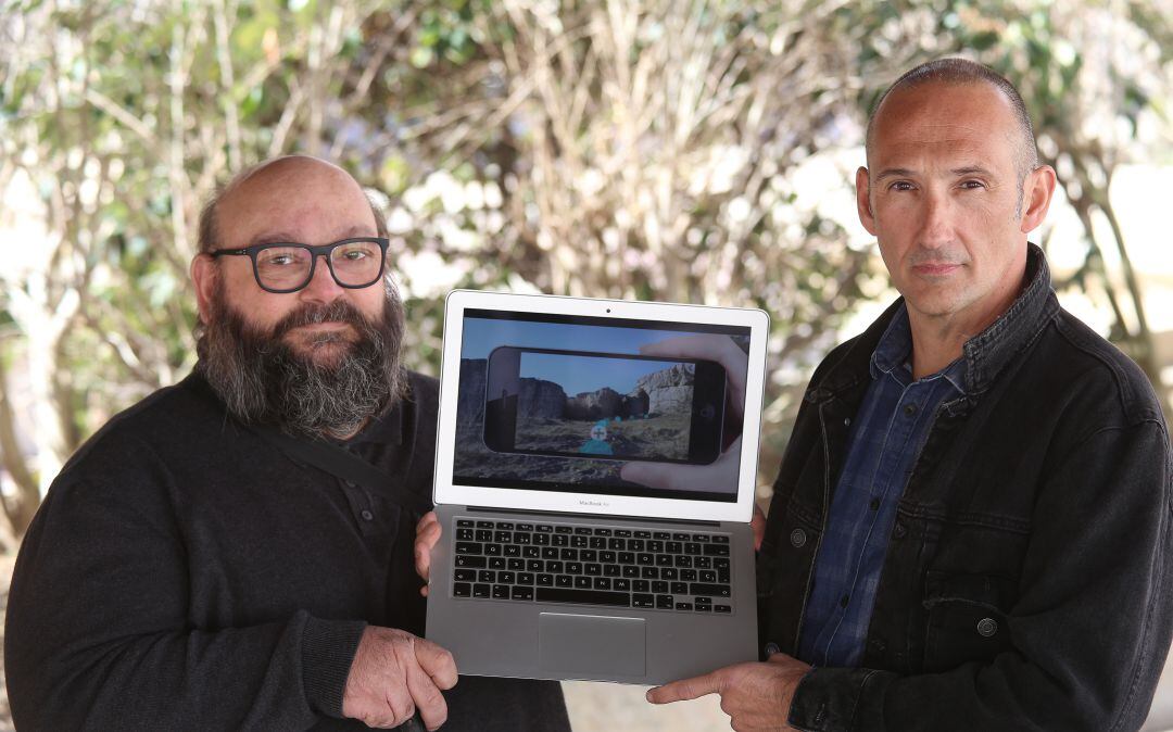  Javier Reinhard (D) y Nacho Frontela (I), creadores de Wosphere, una aplicación que proporciona contenidos multimedia interpretativos en el medio natural