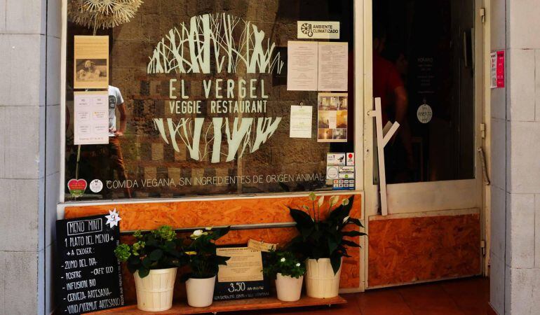 El restaurante que veta los biberones con leche de vaca.