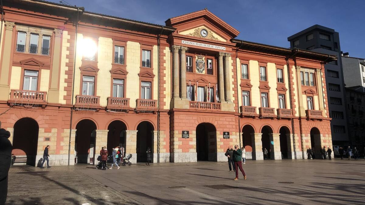 Cinco fuerzas políticas presentan su candidatura a las elecciones municipales de Eibar
