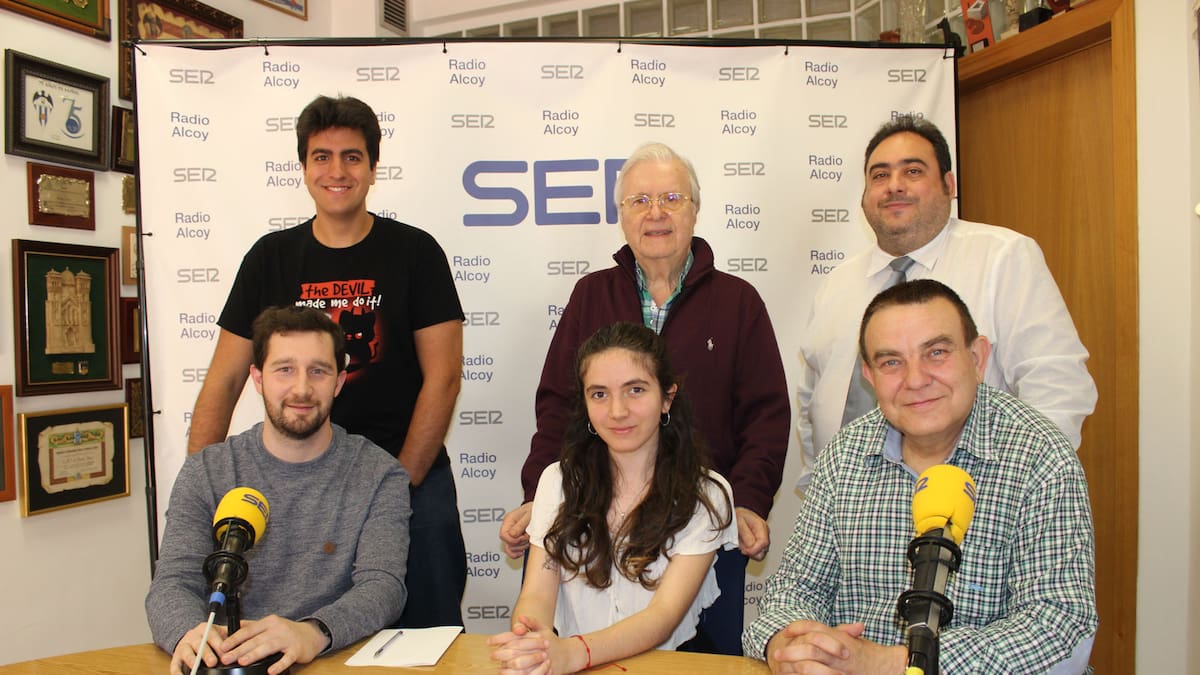 Amagatalls de la Festa con representantes de las bandas de música (17/04/2024)