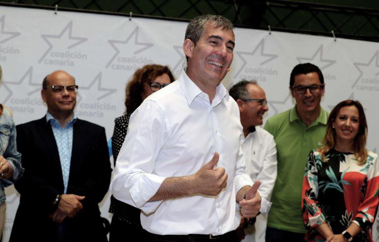 El presidente del Gobierno de Canarias, Fernando Clavijo, tras su proclamación como candidato a la Presidencia del Gobierno para las elecciones autonómicas de 2019