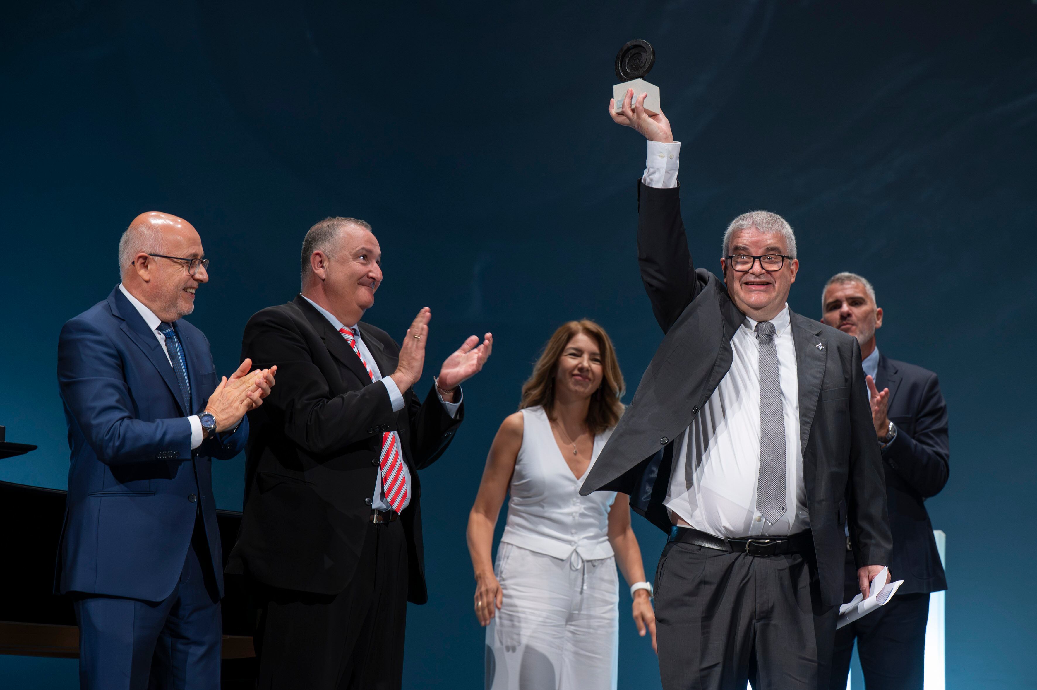Joaquín Hernández Brito, director científico del Plocan, recibe el Premio SER Canario 2025