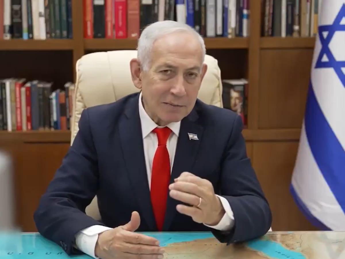 Netanyahu asegura que Israel continúa golpeando a Hezbolá y está "a punto" de tomar Bint Jbeil, en el sur de Líbano