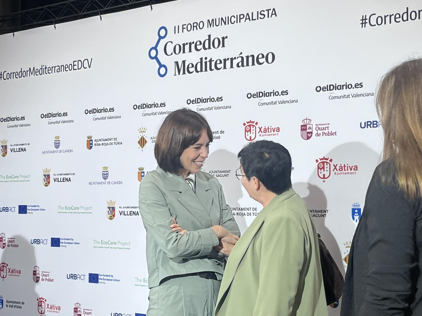 La ministra, con la concejala de industria