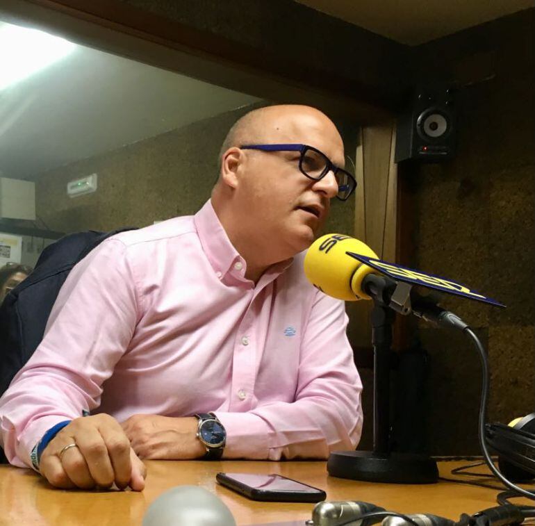 José Manuel Baltar, presidente de la Deputación, en nuestros estudios