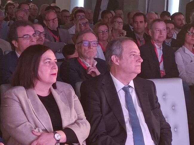 Begoña García y Jordi Hereu en Binéfar.