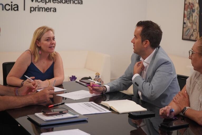 Reunión en Alberic. Fuente: Diputació de València