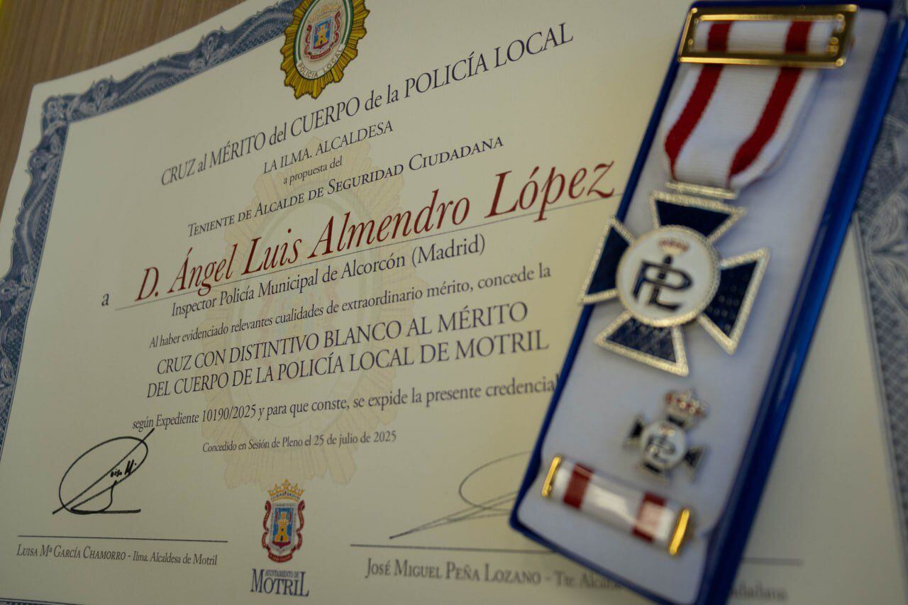 Premio recibido por el inspector Ángel Almendros