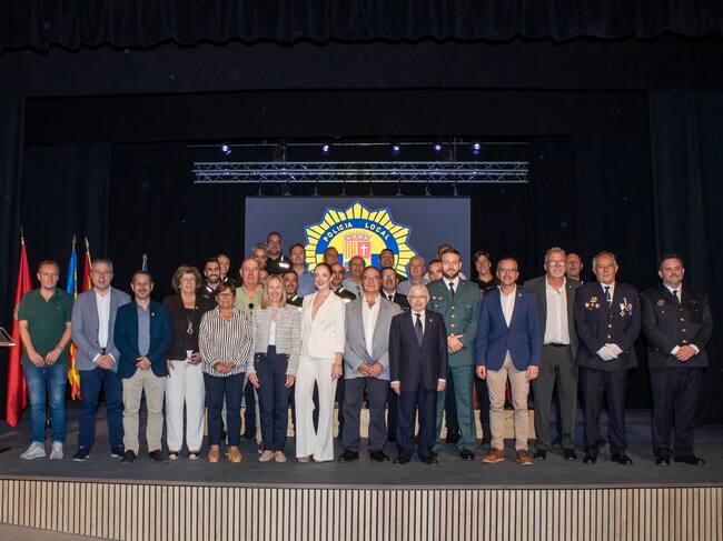 Entrega de distinciones en L'Alcúdia de Crespins