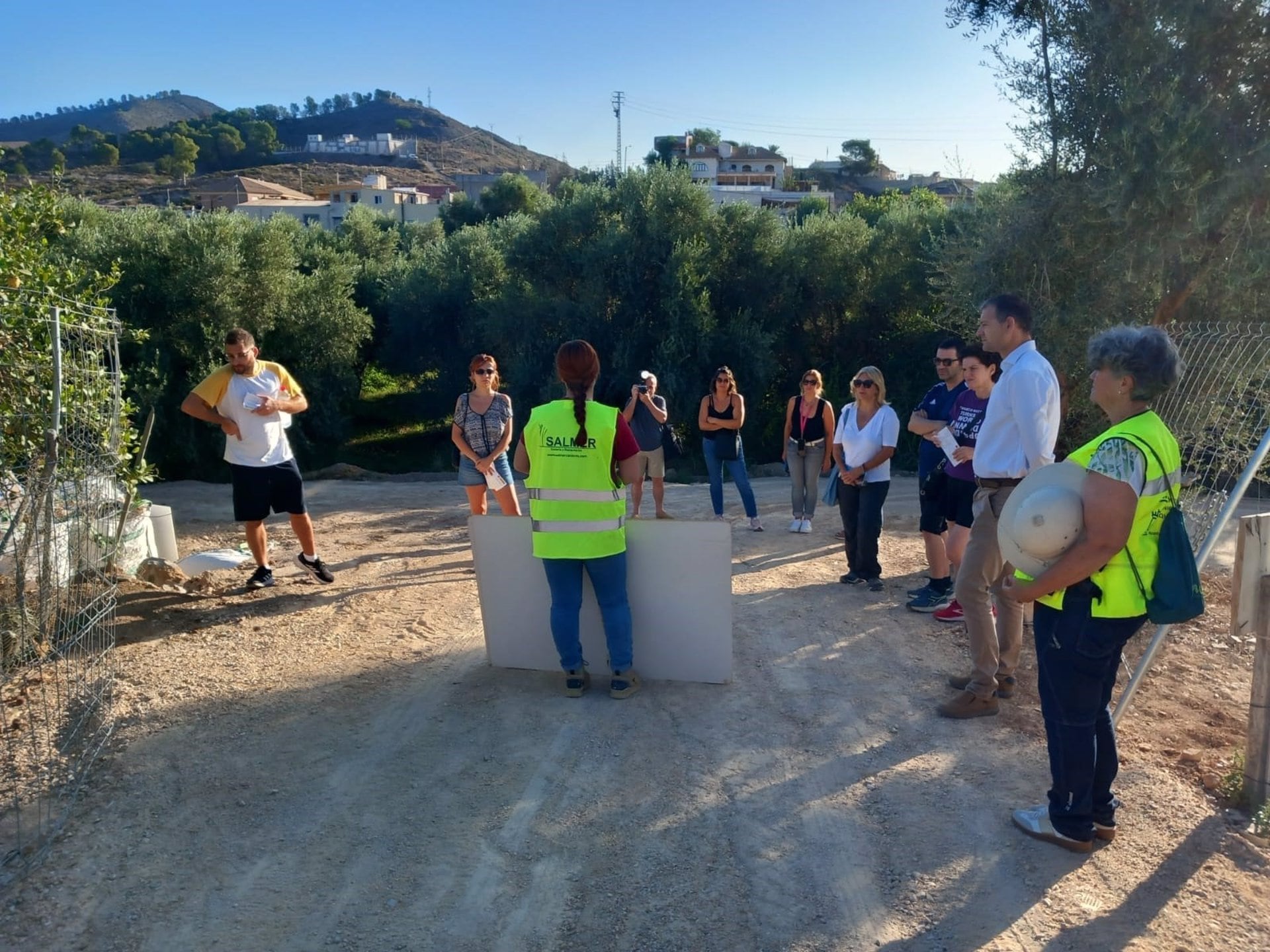 10/09/2024 Más de 2.000 personas visitan las obras de restauración del Castillejo de Monteagudo.

El concejal de Pedanías y Vertebración Territorial del Ayuntamiento de Murcia, Marco Antonio Fernández, ha acompañado este martes al último grupo de visitantes que han querido conocer de primera mano el final de las excavaciones y restauración del Castillejo de Monteagudo en unos trabajos que ya han terminado.

POLITICA ESPAÑA EUROPA MURCIA SOCIEDAD
AYUNTAMIENTO DE MURCIA
