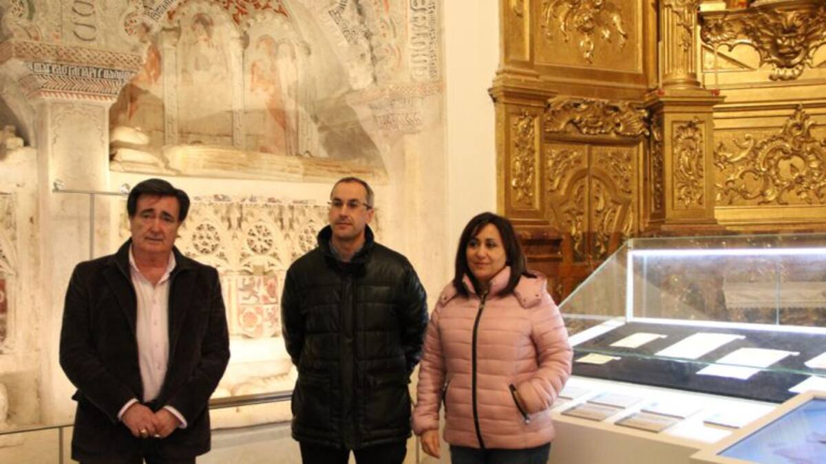 Una reproducción de las bulas, nuevo recurso turístico en la iglesia de San Esteban de Cuéllar