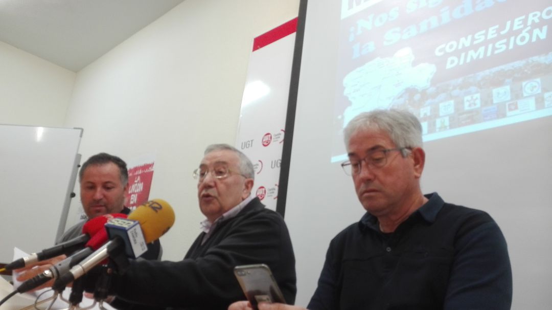 Carlos Pedrero durante la rueda de prensa previa a la manifestación del 26 de enero en Valladolid