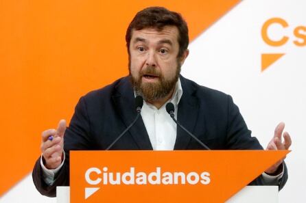 El secretario general del grupo parlamentario de Ciudadanos, Miguel Gutiérrez, durante la rueda de prensa esta mañana en Madrid