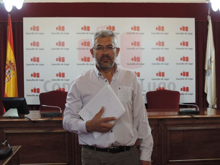 El portavoz del gobierno Miguel Fernández, informó de los puntos aprobados en la Junta de Gobierno del Concello de Lugo en los que destacó el nombramiento de Ana Sáez Mancebo como directora general de recursos humanos