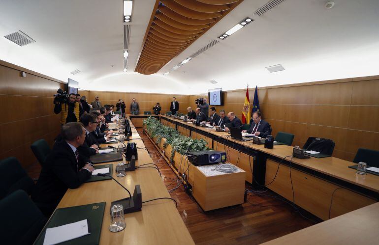 Reunión del pacto antiyihadista convocada por el ministerio para informar a los partidos de las investigaciones sobre los atentados terroristas de agosto en Barcelona y Cambrils