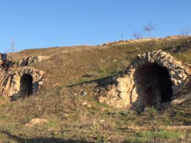 Cuevas del vino en Villar de Domingo García