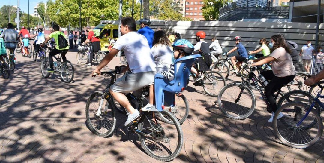Imagen del Paseo de la Feria este domingo
