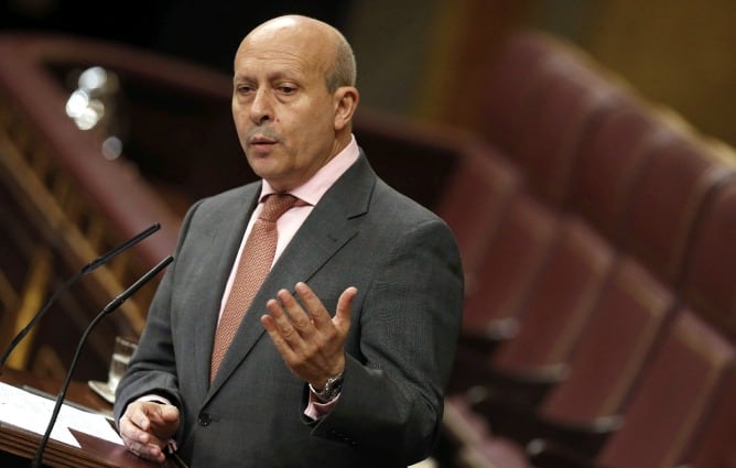 El ministro José Ignacio Wert, durante su intervención en el debate del proyecto de Presupuestos Generales del Estado para 2014 que se celebra en el Congreso de los Diputados