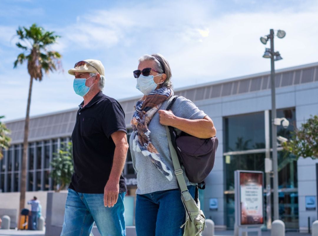 Canarias prorroga las restricciones en Tenerife hasta el 10 de enero