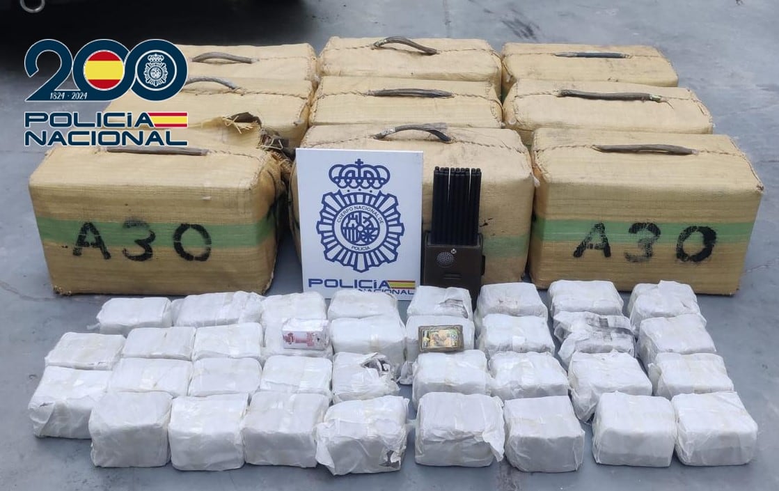 La Policía Nacional detiene en Alginet a dos hombres con 377 kilos de hachís