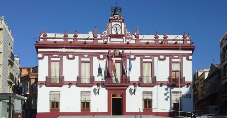 Fachada principal del Ayuntamiento de Bailén.