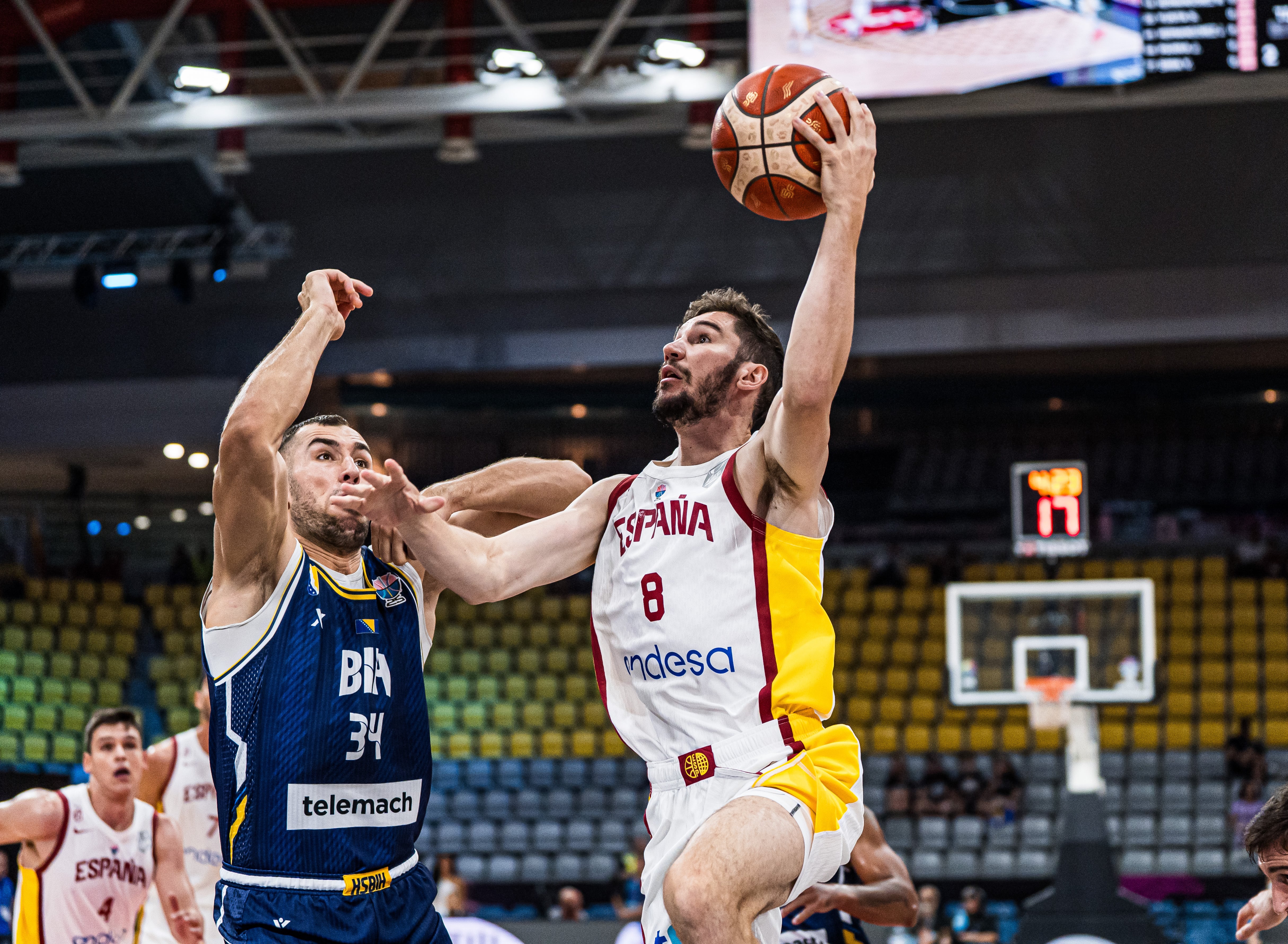 Dario Brizuela durante el partido frente a Bosnia-Herzegovina(Photo by Matteo Marchi/FIBA via Getty Images)