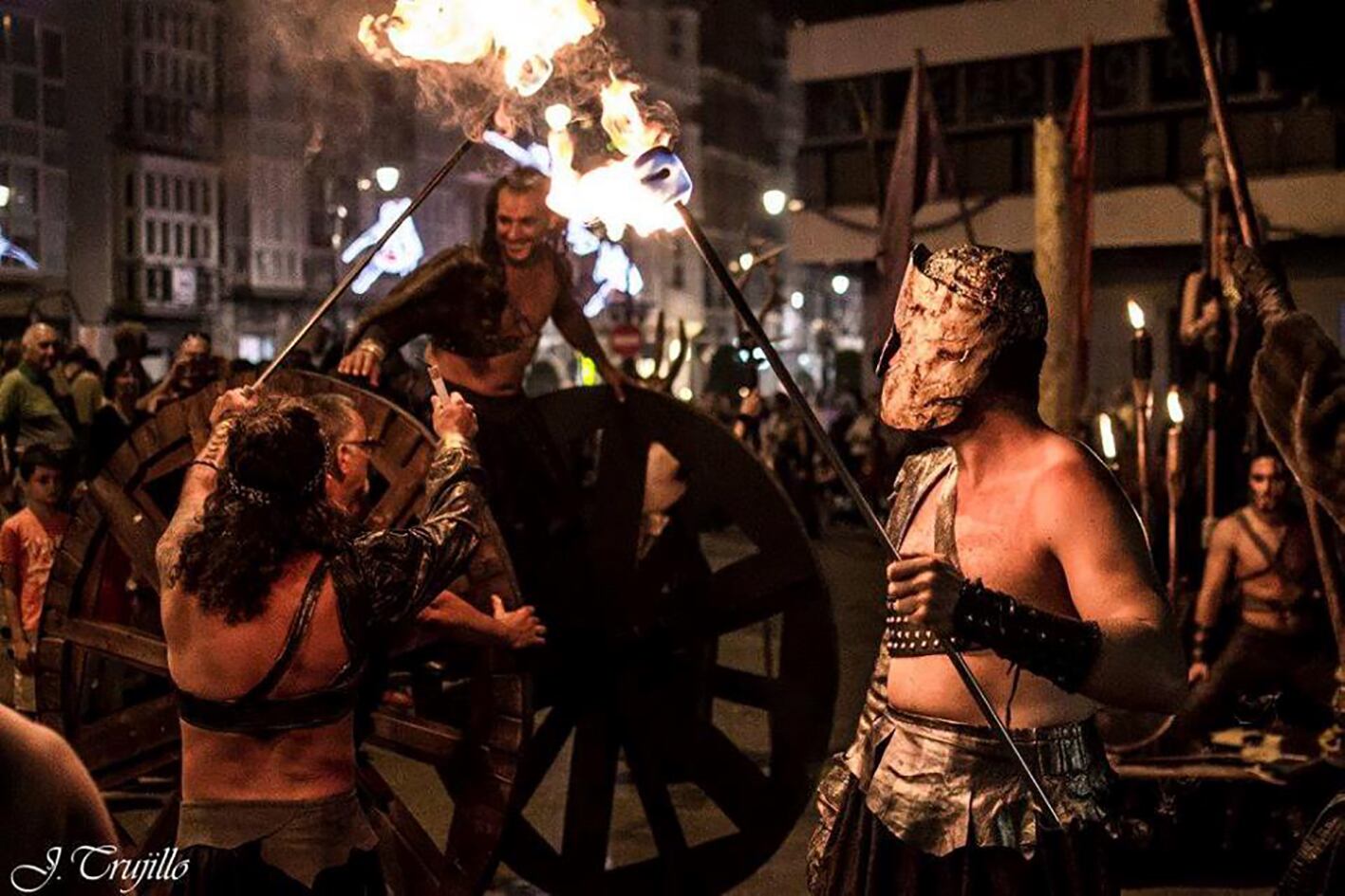 Uno de los espectáculos del festival medieval de Elche