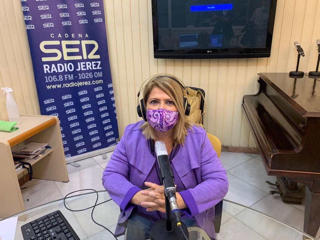 Mamen Sánchez, alcaldesa de Jerez, este martes en los estudios de Radio Jerez