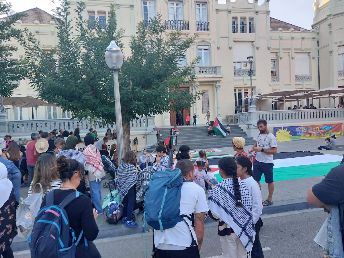 Más de 5 horas leyendo los nombres de los niños asesinados en el genocidio de Gaza