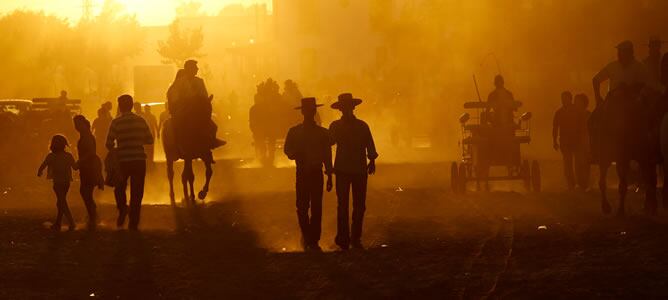 Almonteños, en las proximidades de la ermita del Rocío en la provincia de Huelva
