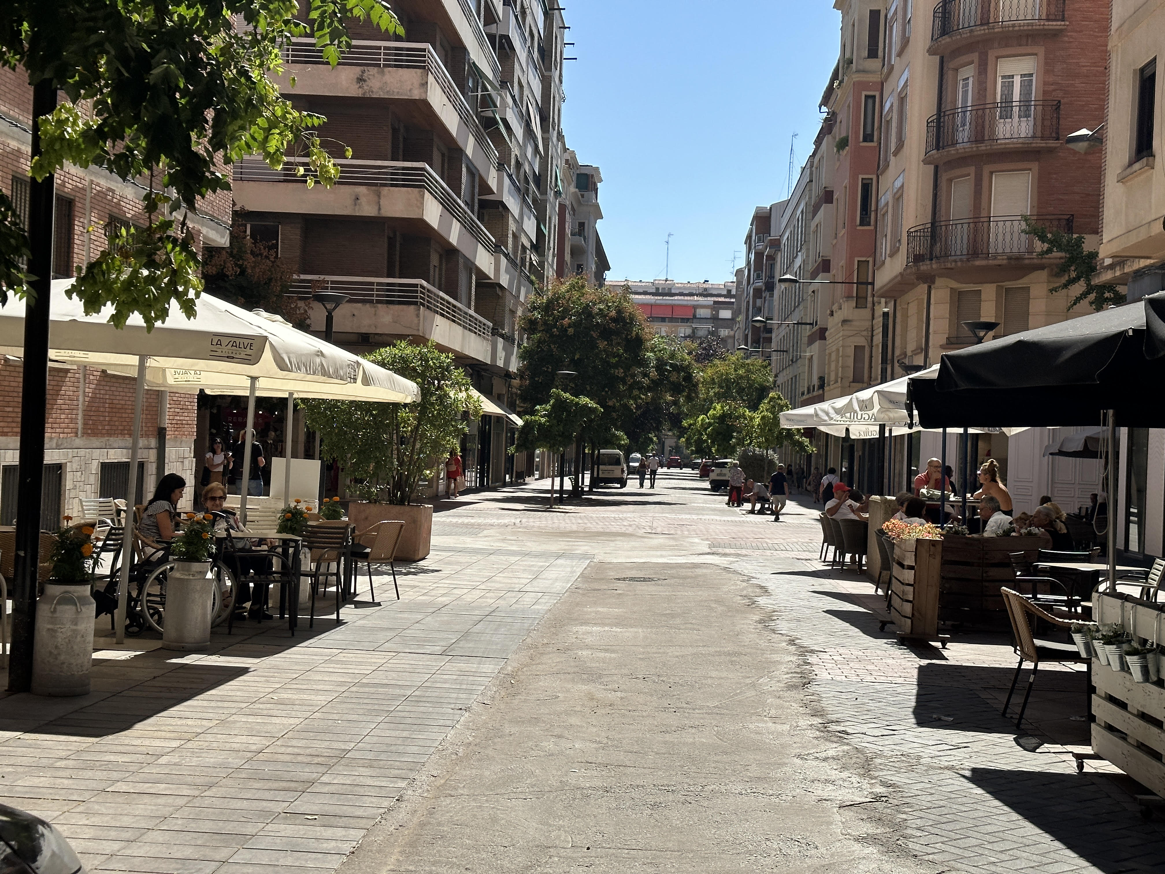 Paseo de Las Cien Tiendas de Logroño tras las obras de urgencia