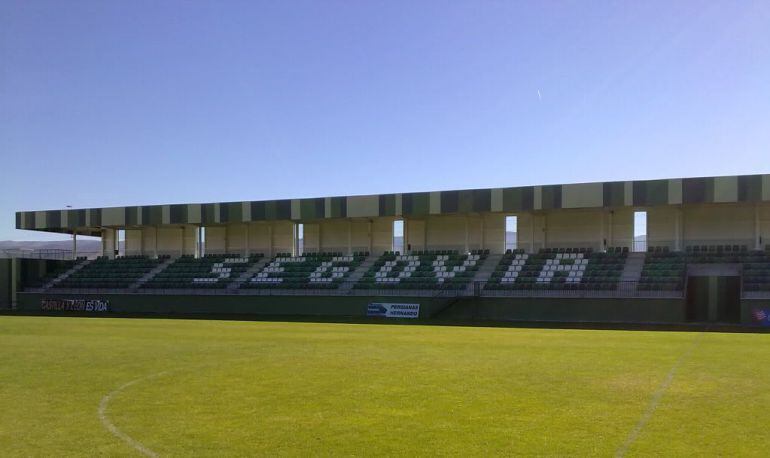 Imagen del estadio de La Albuera, donde se disputará el encuentro.