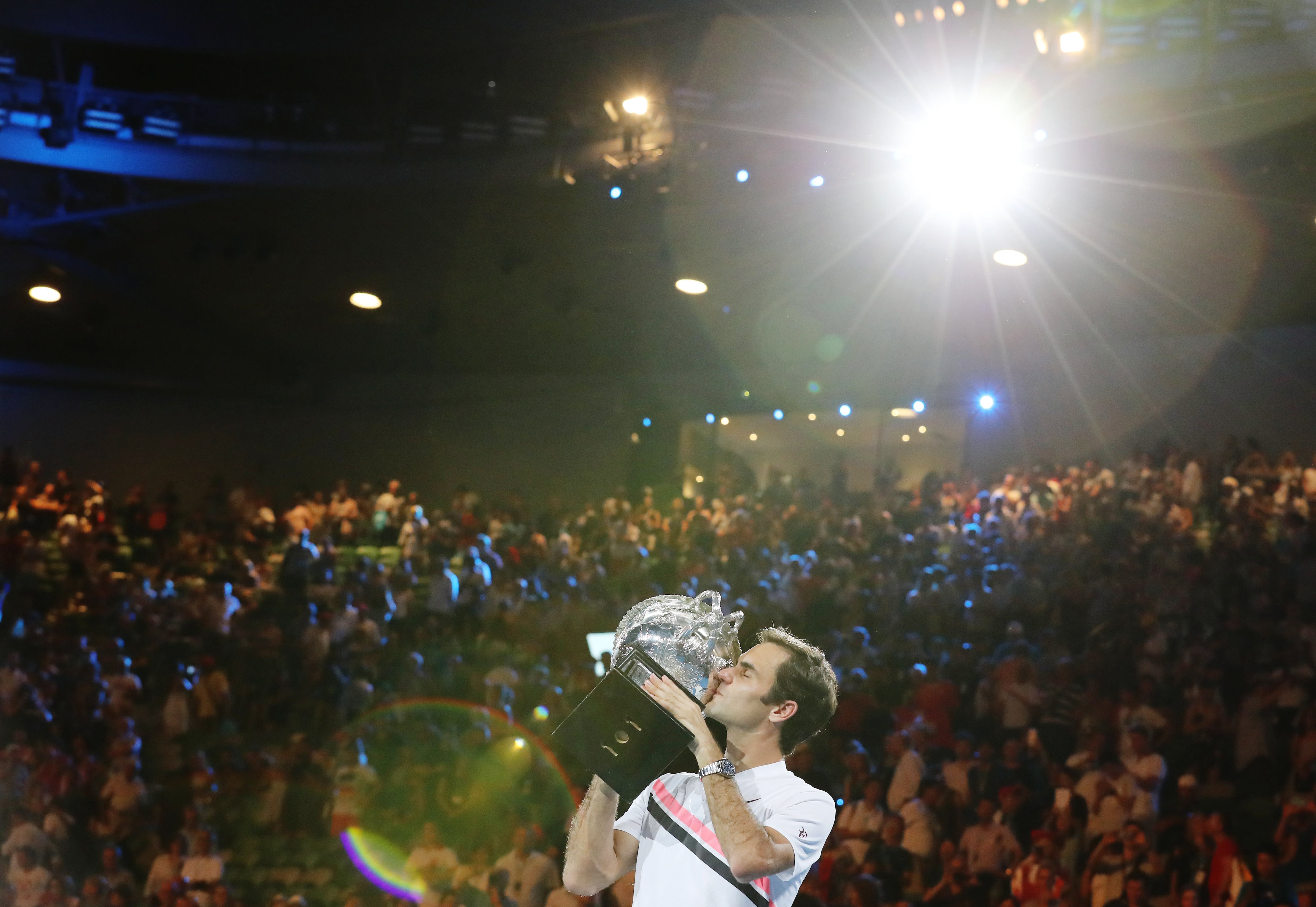 Roger Federer celebra ganar un Grand Slam EFE/EPA/MAST IRHAM *** Local Caption *** 54070974