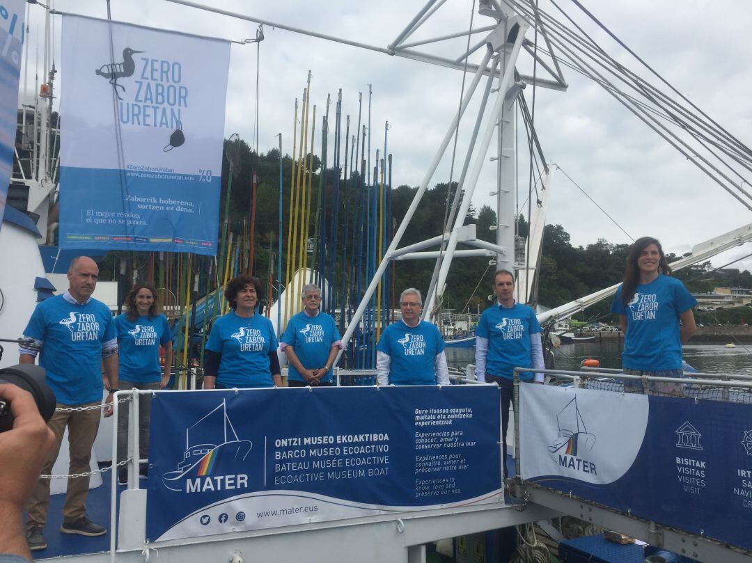 Presentación del MATER el Barco Museo Ecoactivo en Hondarribia 