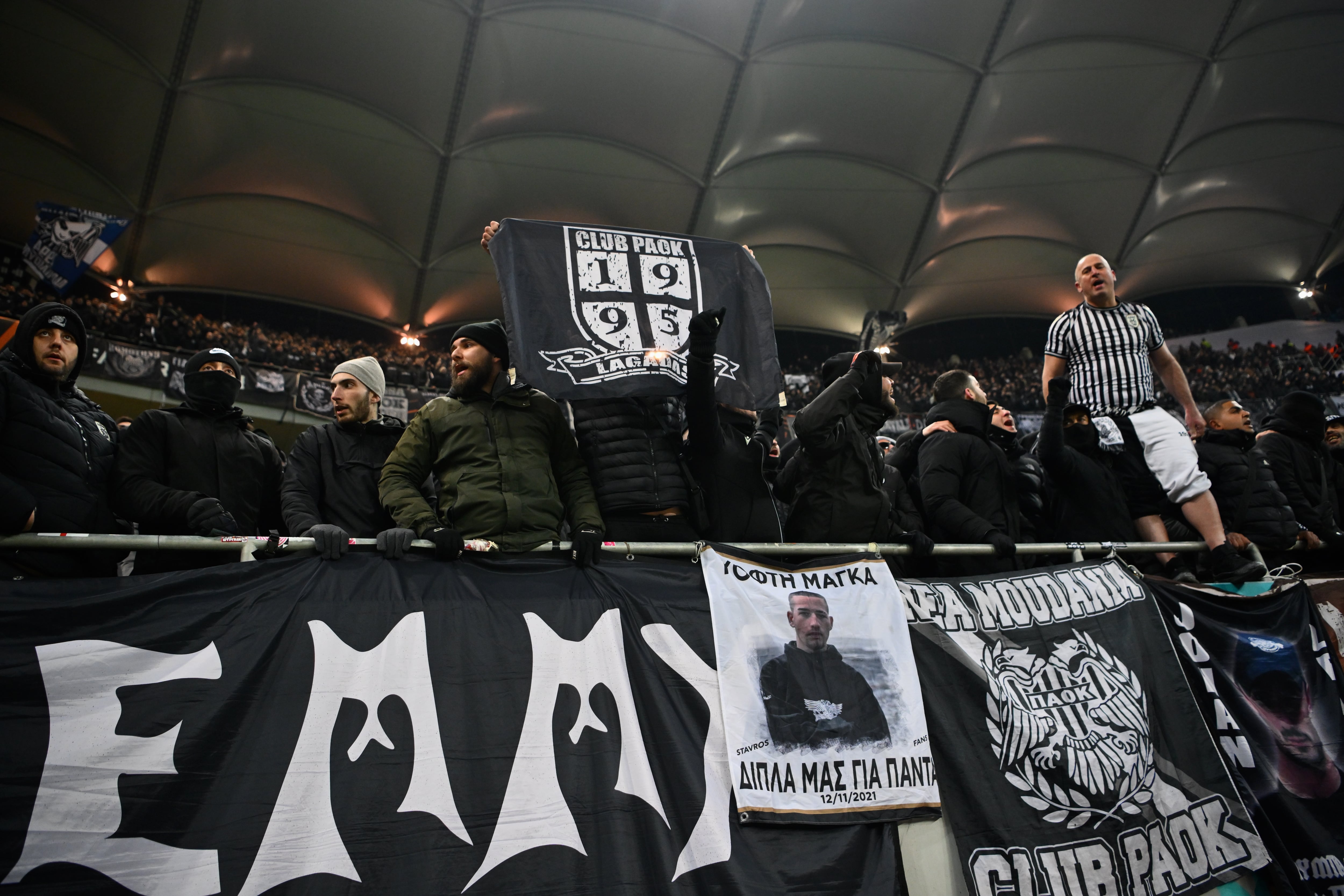 Siete aficionados del PAOK de Salónica fallecen en un accidente de tráfico