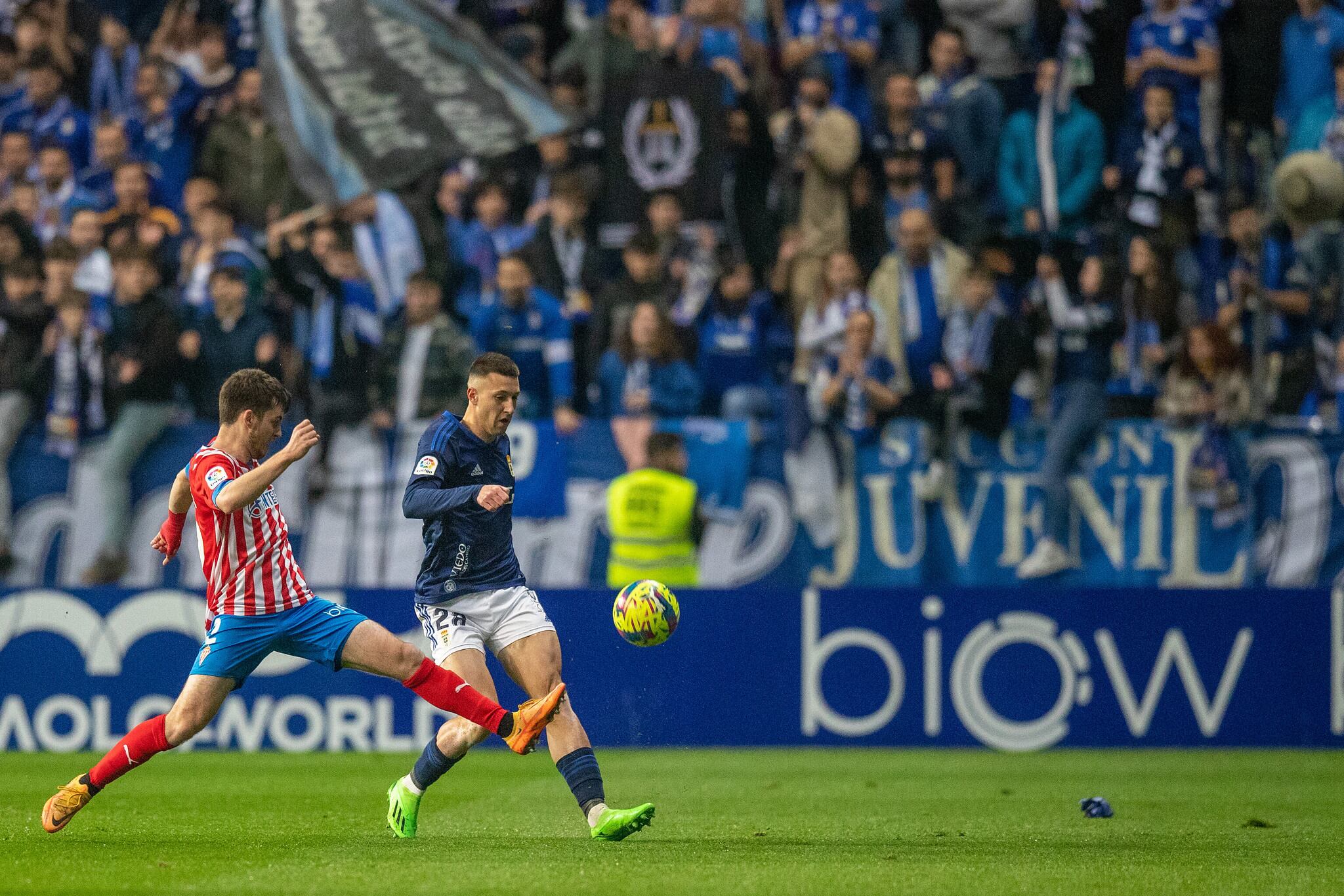 Abel Bretones en un partido con el Real Oviedo