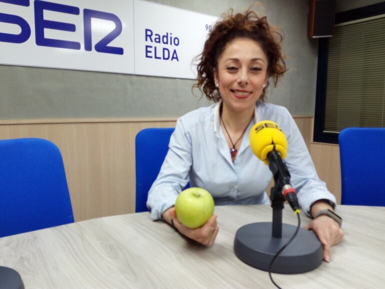 Isabel Villena, presidenta de Junta Central de Fallas, en Radio Elda