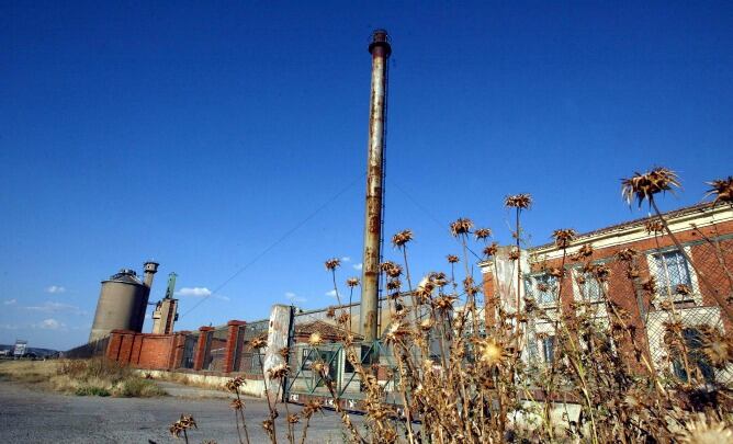 Imagen captada en 2006 de la antigua fábrica de abonos