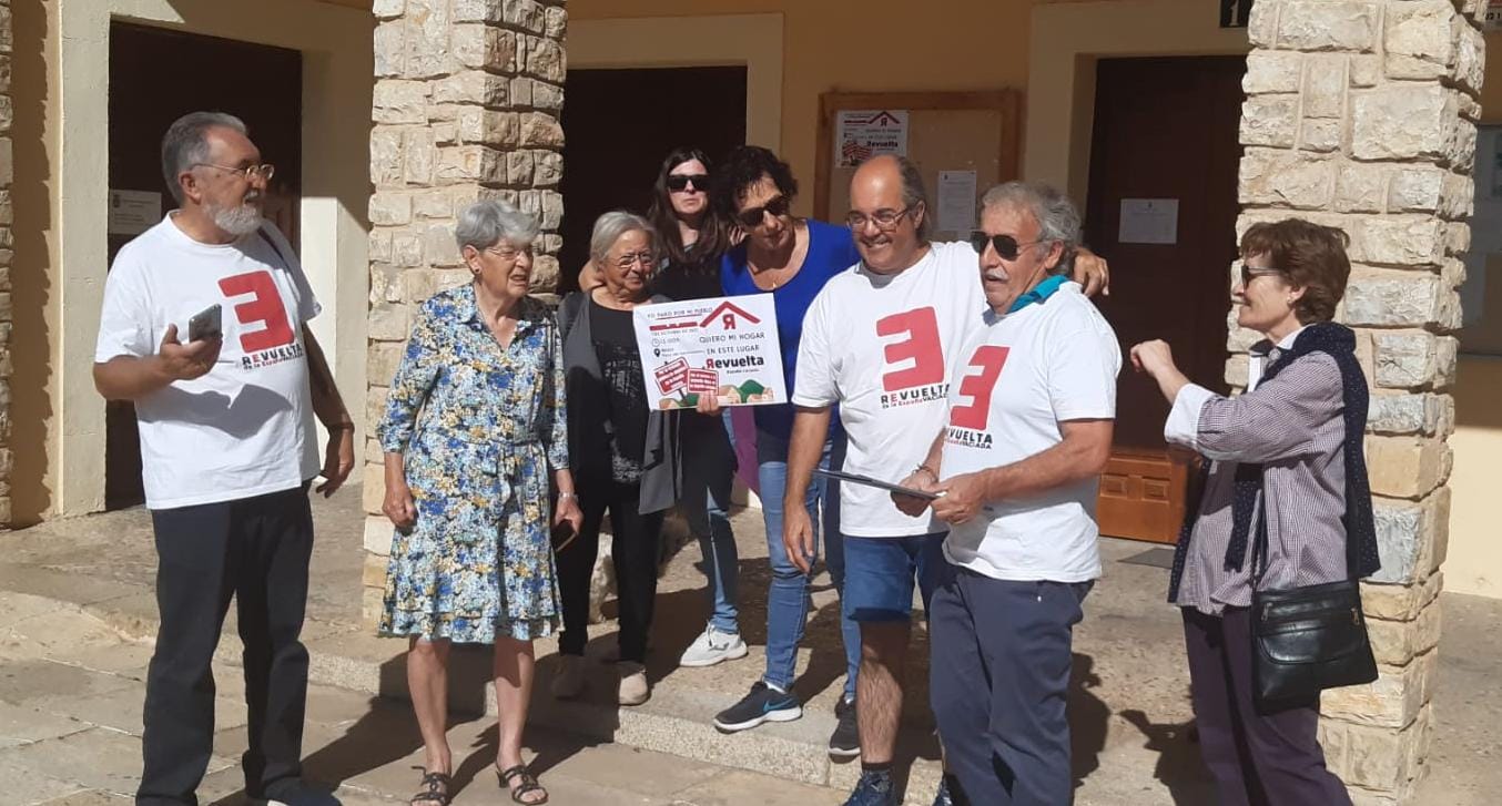 Concentración de Cuenca Ahora España Vaciada en Beteta (Cuenca)