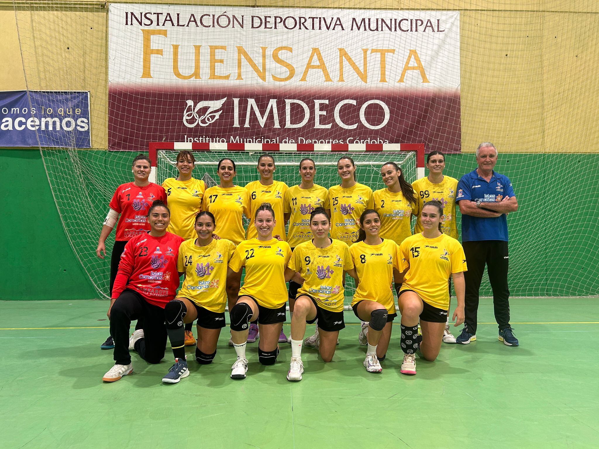 Equipo del Lanzarote Puerto del Carmen.