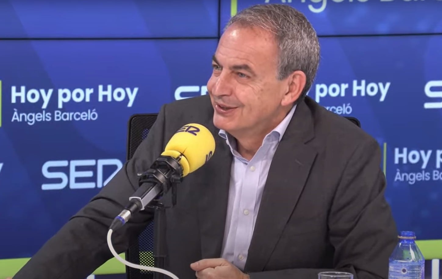 El expresidente del Gobierno, José Luis Rodríguez Zapatero, durante la entrevista en la SER.