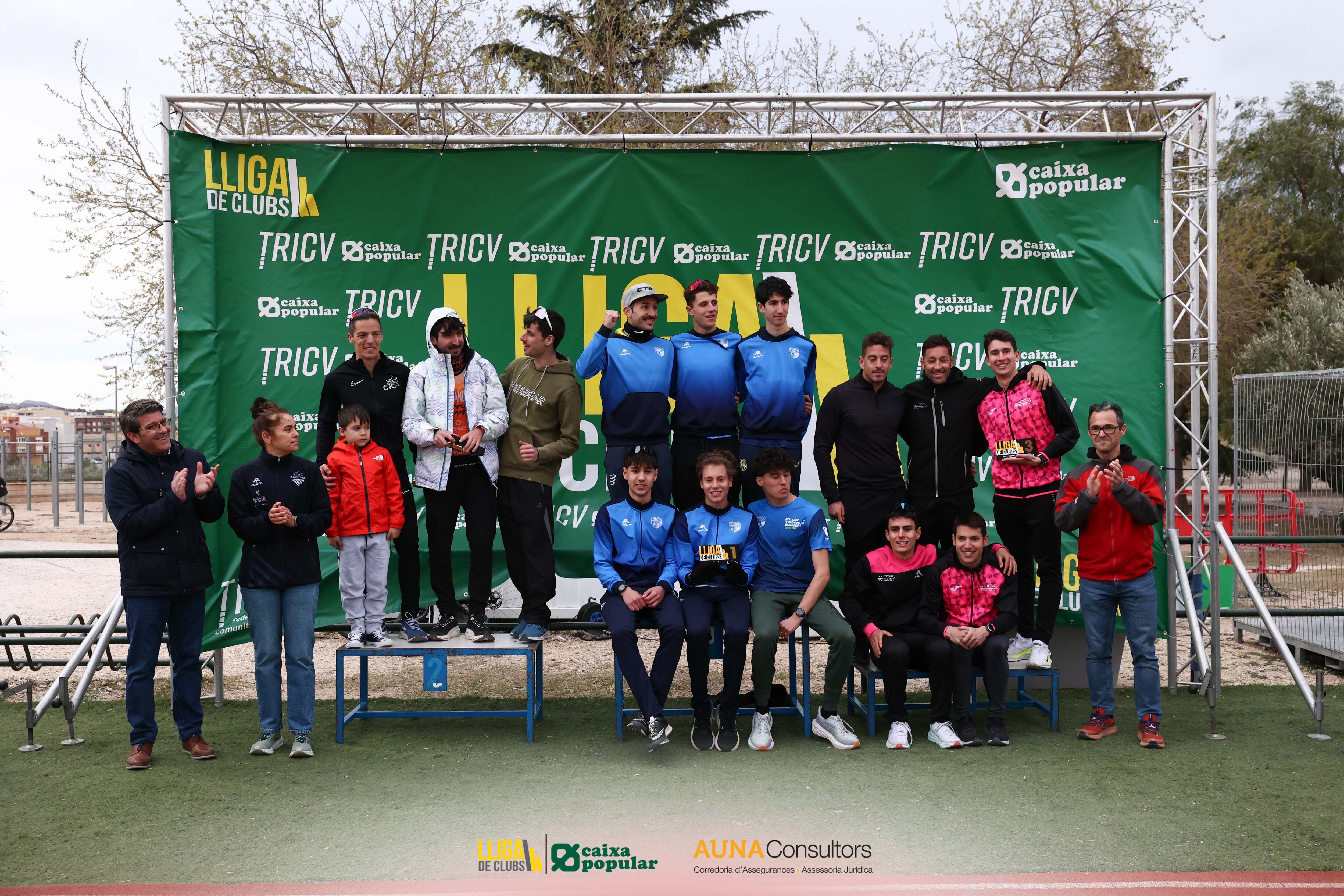 Imatge del pòdium del Duatló Ciutat d'Ontinyent //Foto: CT Ontinyent