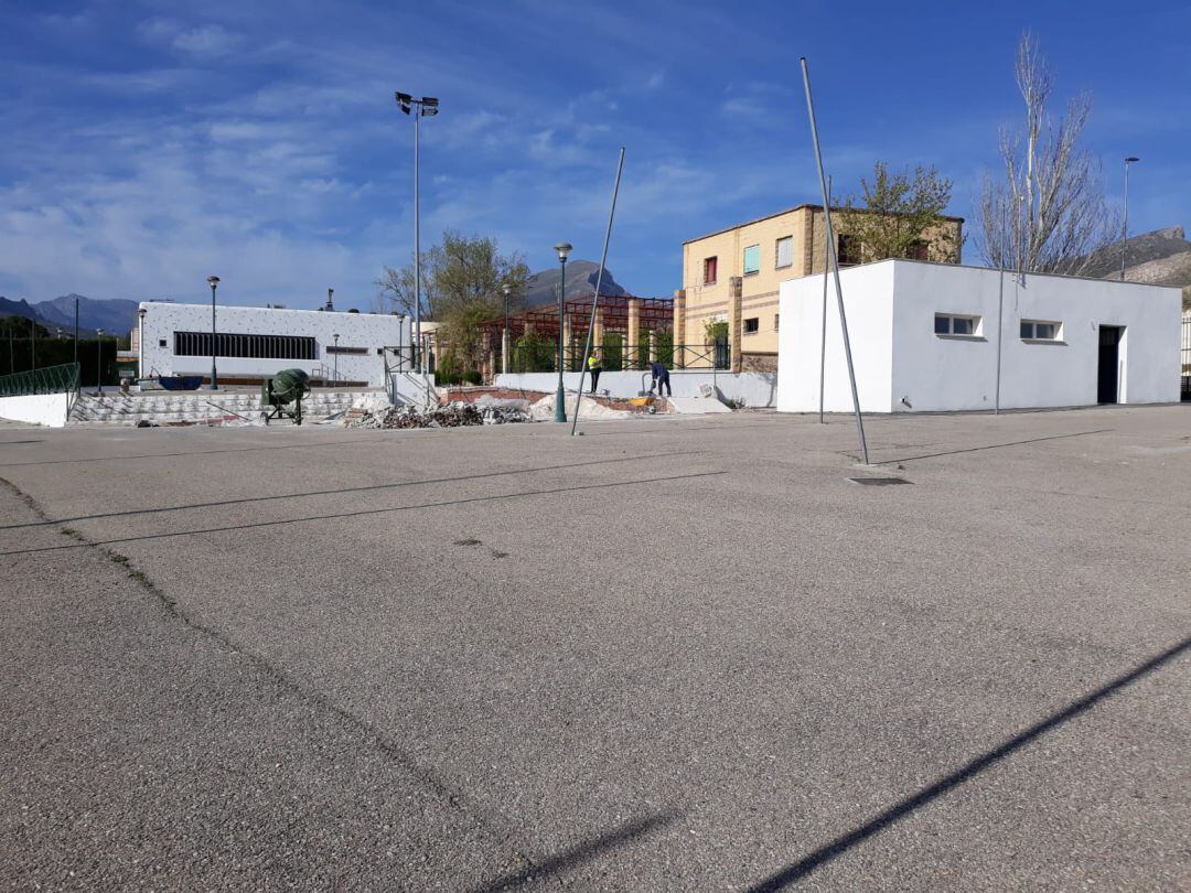 Vista general del Auditorio del Complejo Polideportivo Palomares, donde se va a desarrollar la jornada de vacunación masiva en Jódar