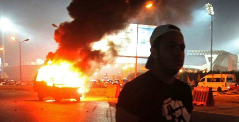 Alrededor de 20 personas han muerto este fin de semana en un enfrentamiento entre ultras y la policía.