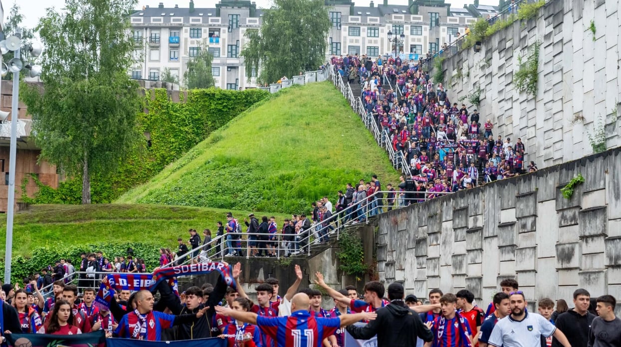 La afición del Eibar durante uno de los partidos / SD Eibar