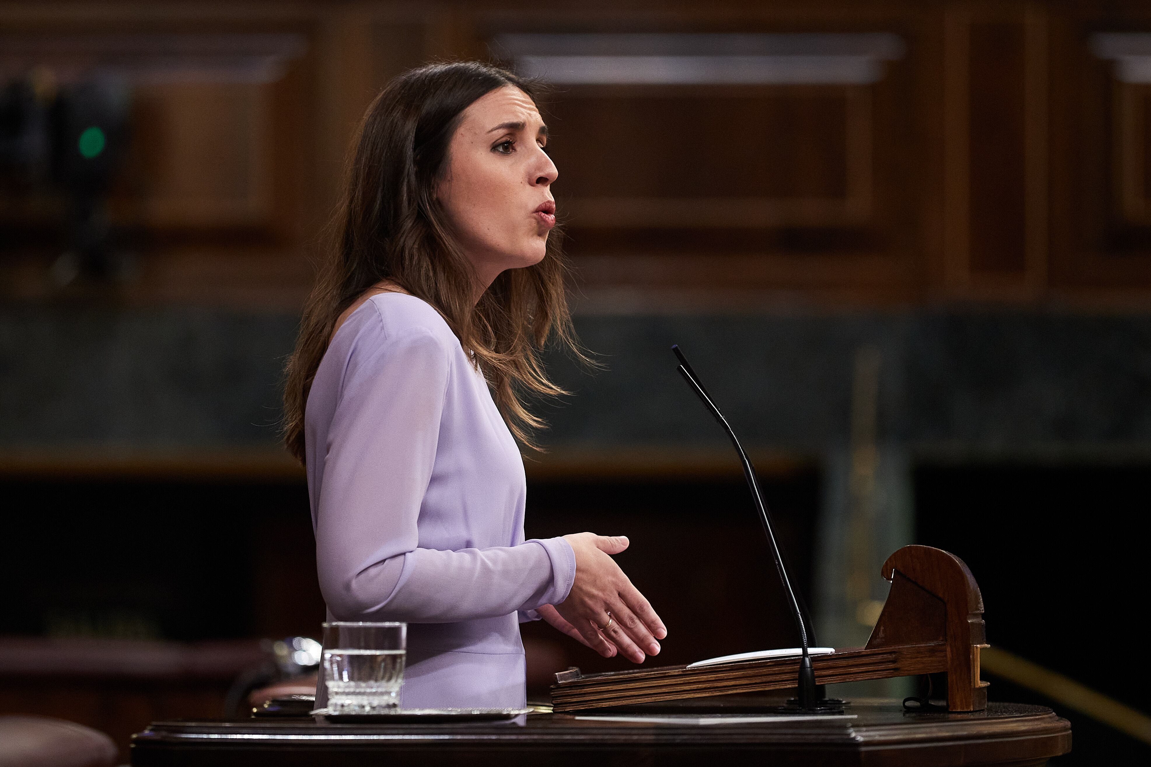 La ministra de Igualdad, Irene Montero, en el pleno del Congreso.